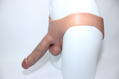 Realistic 7" Dildo for Men & Women l Lifelike Strap-on Silicone Wearable