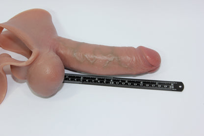 Realistic 7" Dildo for Men & Women l Lifelike Strap-on Silicone Wearable